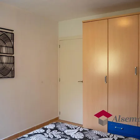 Margaritas Per 4 Persones Amb Vistes A La Pineda Molt A Prop De La Platja I De Apartment